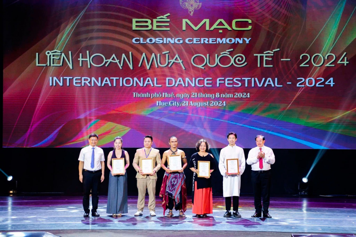 Best dances honoured at second International Dance Festival held in Vietnam